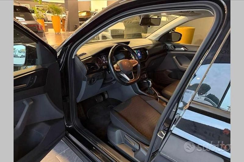 Usado VW T-Cross 95 CV (69 kW) 2020 Negro SUV