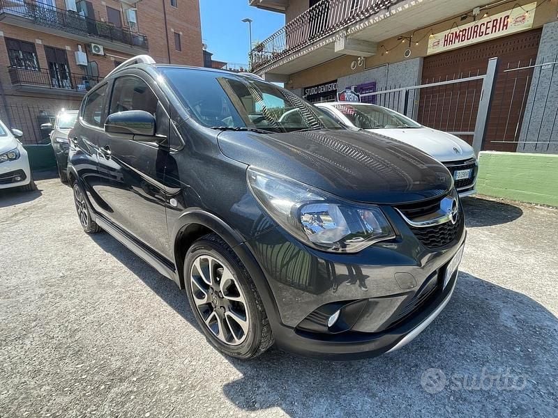 Usata Opel Karl Rocks 73 CV (53 kW) 2018 Grigio Utilitaria