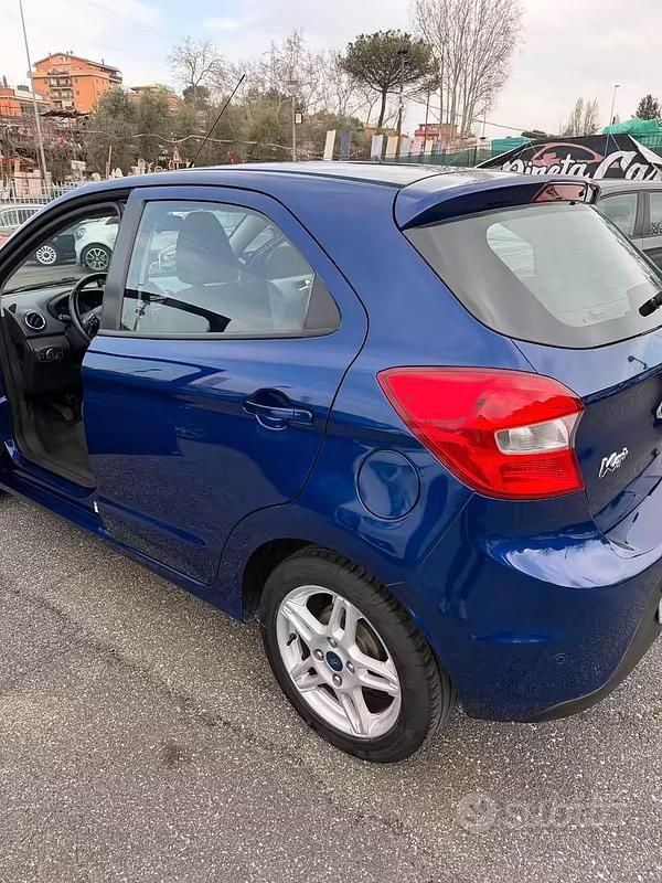 Usata Ford Ka Ultimate 85 CV (62 kW) 2018 Blu Berlina