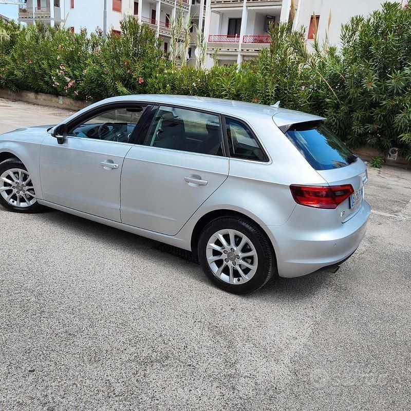 Usata Audi A3 Ambiente 105 CV (77 kW) 2014 Grigio Berlina