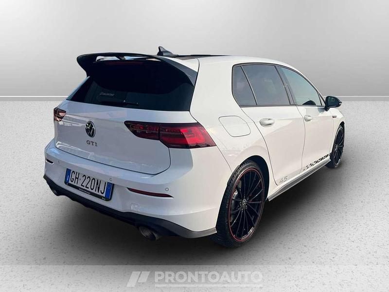 Usata VW Golf VIII GTI Clubsport 300 CV (220 kW) 2021 Bianco Berlina