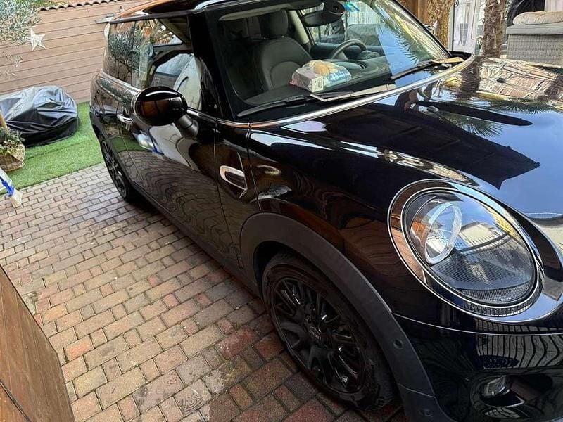 Usata Mini ONE Classic 75 CV (55 kW) 2021 Nero Utilitaria