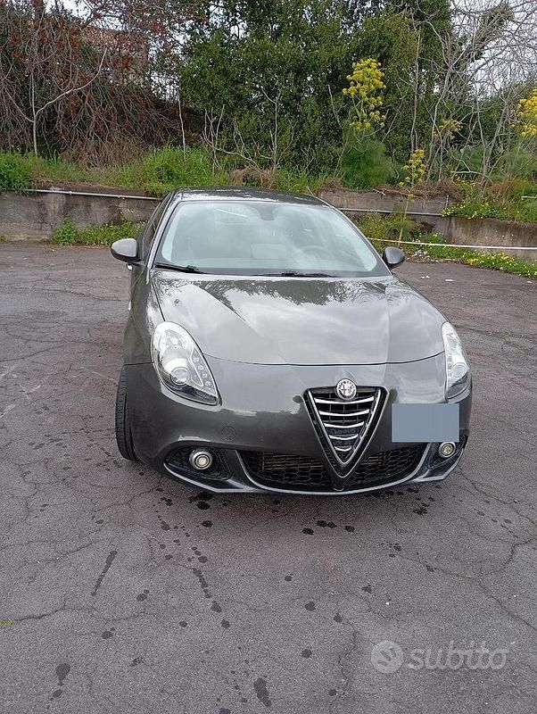 Usata Alfa Romeo Giulietta Progression 105 CV (77 kW) 2013 Grigio Utilitaria