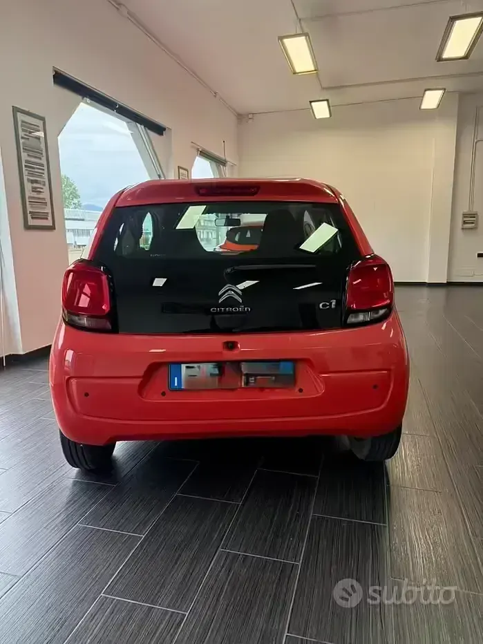 Usado Citroën C1 69 CV (50 kW) 2015 Rojo Utilitario