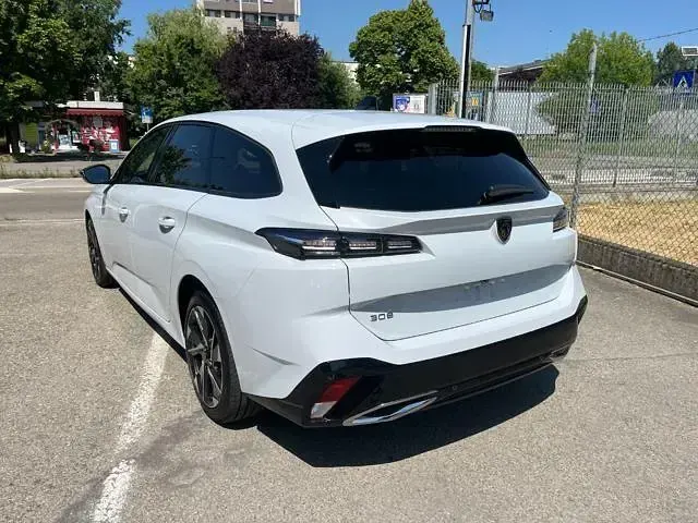 Usata Peugeot 308 Allure 131 CV (96 kW) 2025 Bianco Station wagon