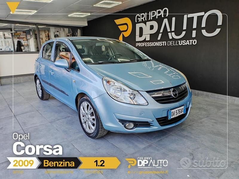 Usata Opel Corsa Cosmo 80 CV (58 kW) 2009 Blu Utilitaria