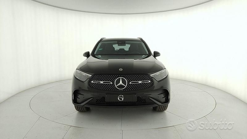 Nuova Mercedes GLC300e Advanced 197 CV (144 kW) 2025 Nero ossidiana SUV