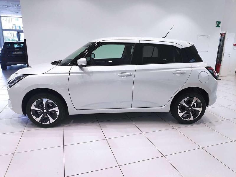 Usata Suzuki Swift 83 CV (61 kW) 2024 Bianco Utilitaria