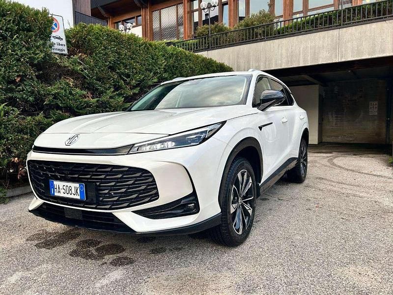 Hampstead grey Nuova 2025 MG HS Luxury SUV | 25.300 € (Ottimo prezzo) - Immagine 1/4