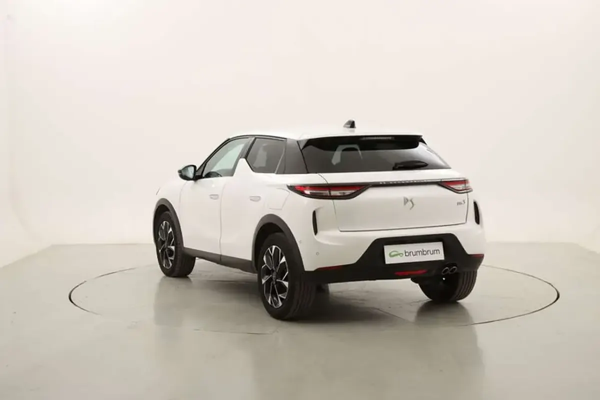 Usata DS Automobiles DS3 Crossback Opera 131 CV (96 kW) 2024 Bianco SUV