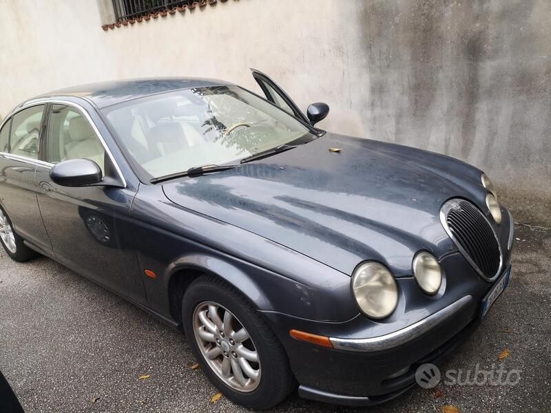 Grigio Usata 2003 Jaguar S-Type S Tre volumi | 3500 € - Immagine 1/4