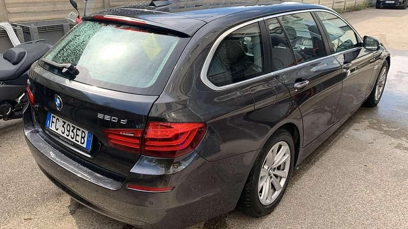 Usata BMW 520 190 CV (139 kW) 2015 Nero Station wagon