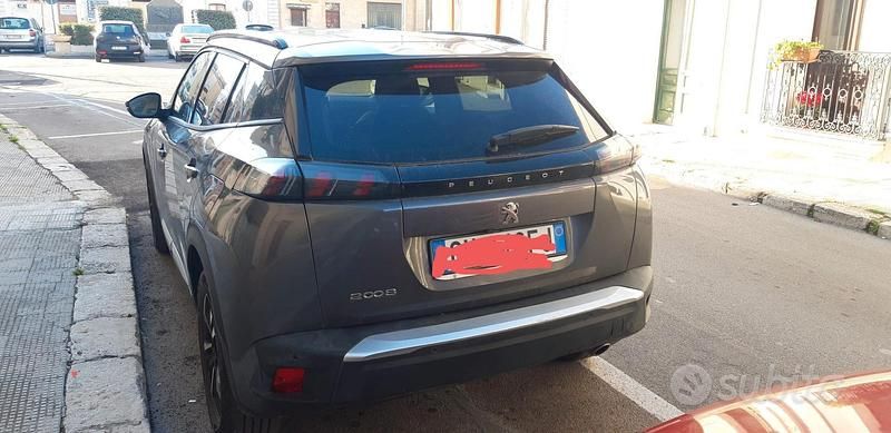 Usata Peugeot 2008 Allure 2022 Grigio SUV