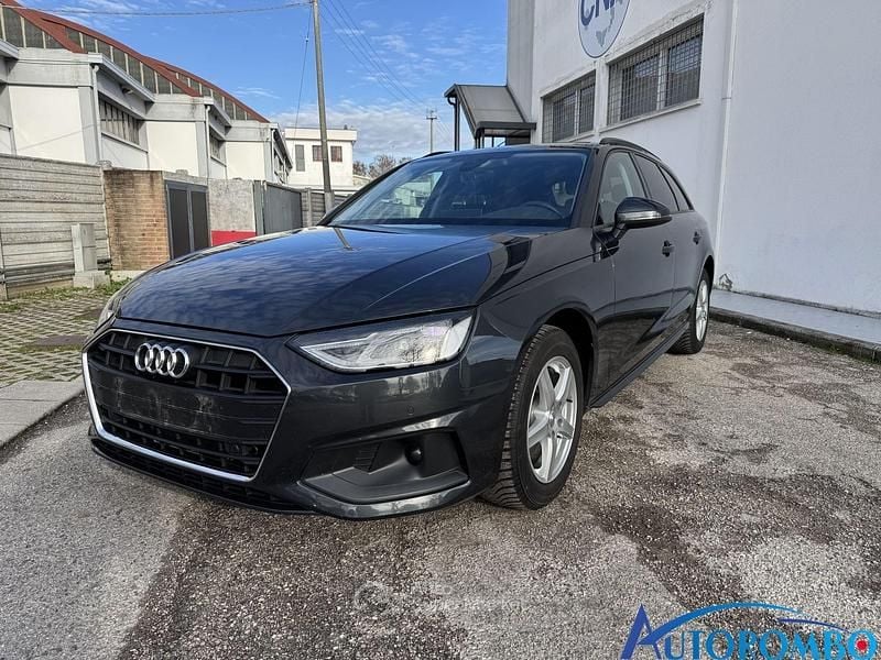 Usata 2020 Audi A4 Business Tre volumi | 23.900 € (Super prezzo) - Immagine 1/4
