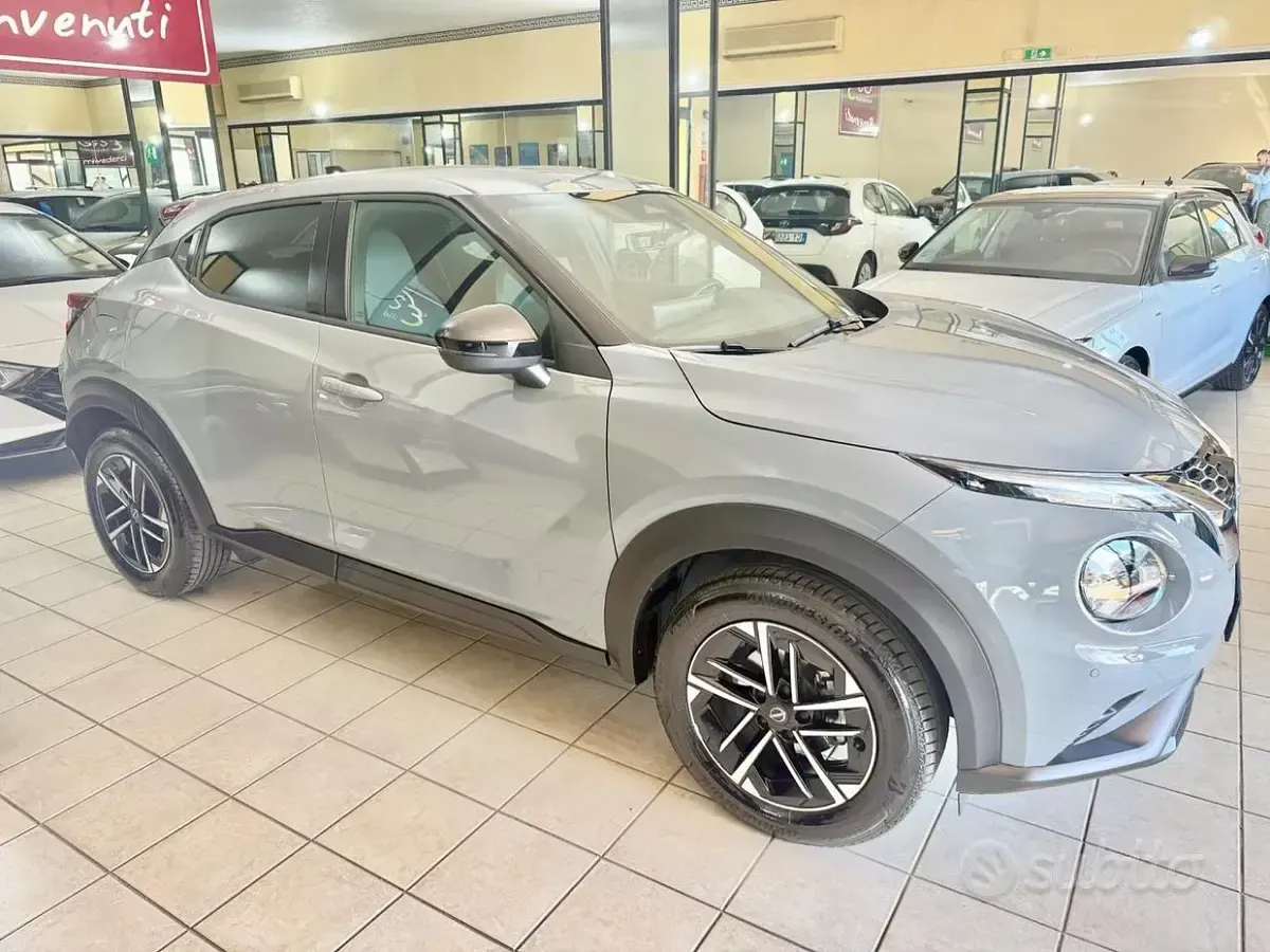 Usata Nissan Juke N-Connecta 114 CV (83 kW) 2025 Grigio SUV