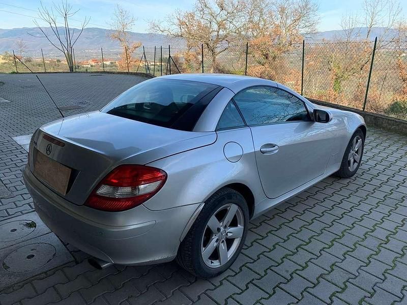 Usata Mercedes SLK200 163 CV (119 kW) 2004 Argento Cabrio