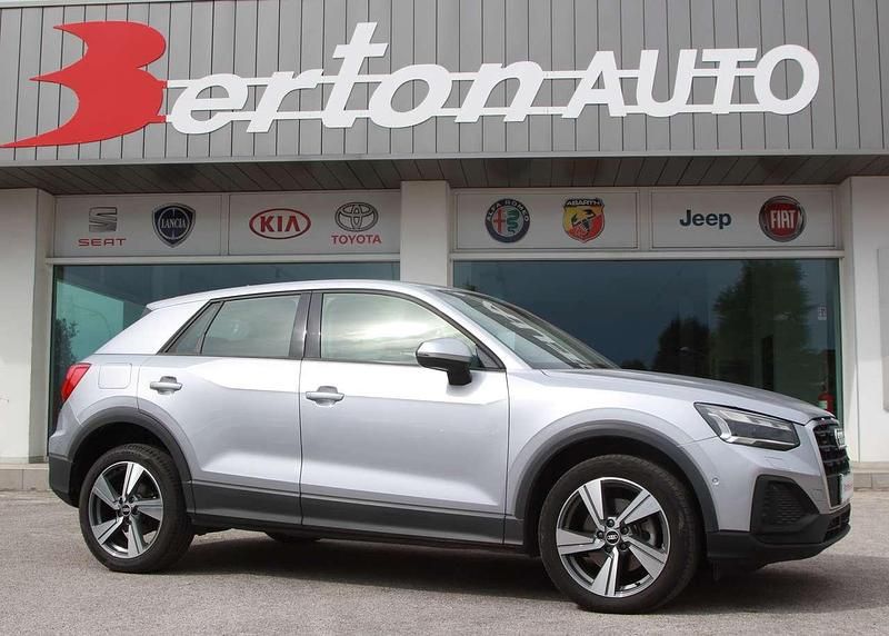 Usata Audi Q2 Admired 150 CV (110 kW) 2021 Argento SUV