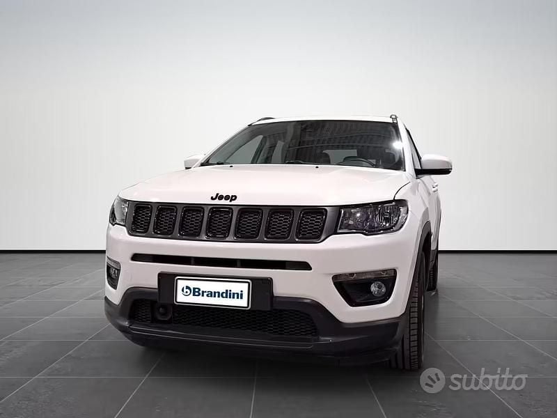 Usado Jeep Compass Night Eagle 120 CV (88 kW) 2018 SUV