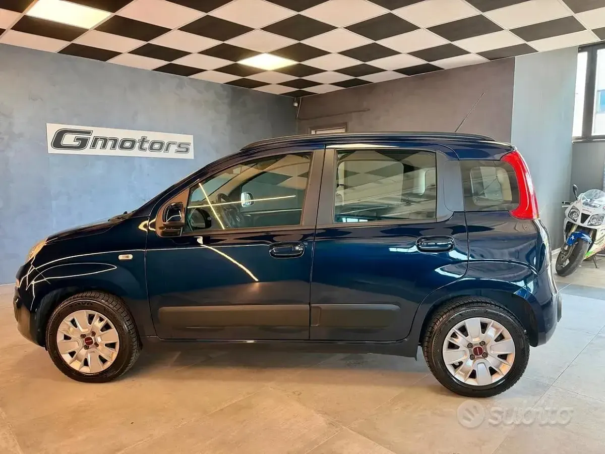 Usata Fiat Panda Easy 69 CV (50 kW) 2018 Blu Utilitaria