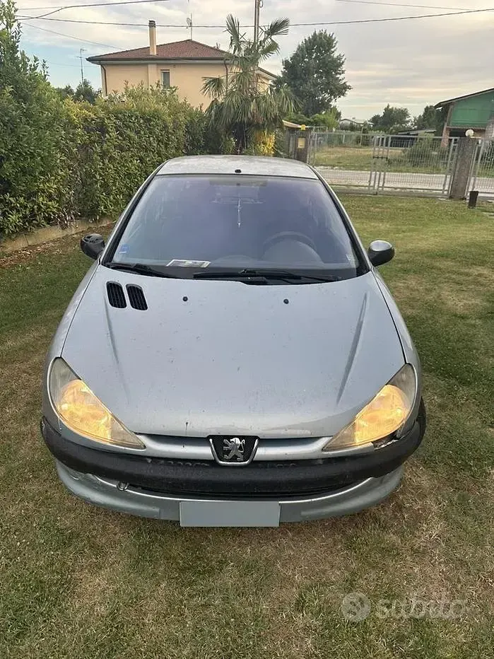 Usata Peugeot 206 60 CV (44 kW) 2001 Grigio Berlina
