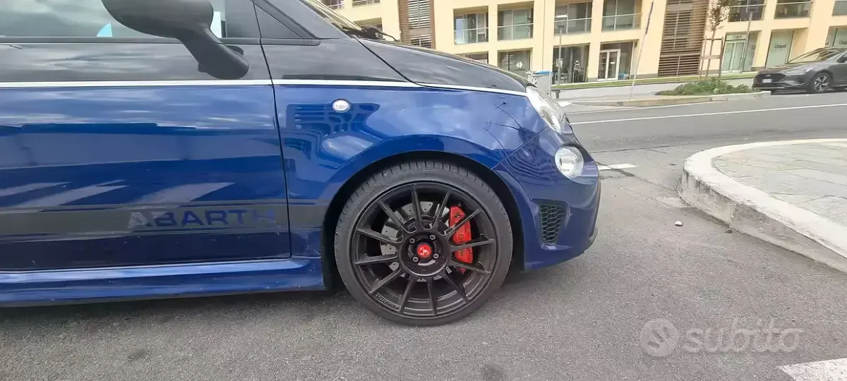 Usata Abarth 595 Competizione 180 CV (132 kW) 2018 Bluazzurro Utilitaria