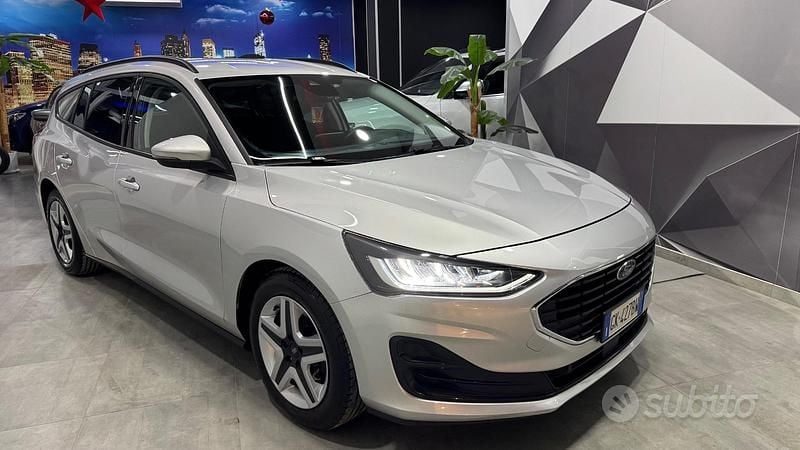 Usata Ford Focus Business Edition 120 CV (88 kW) 2022 Grigio Station wagon