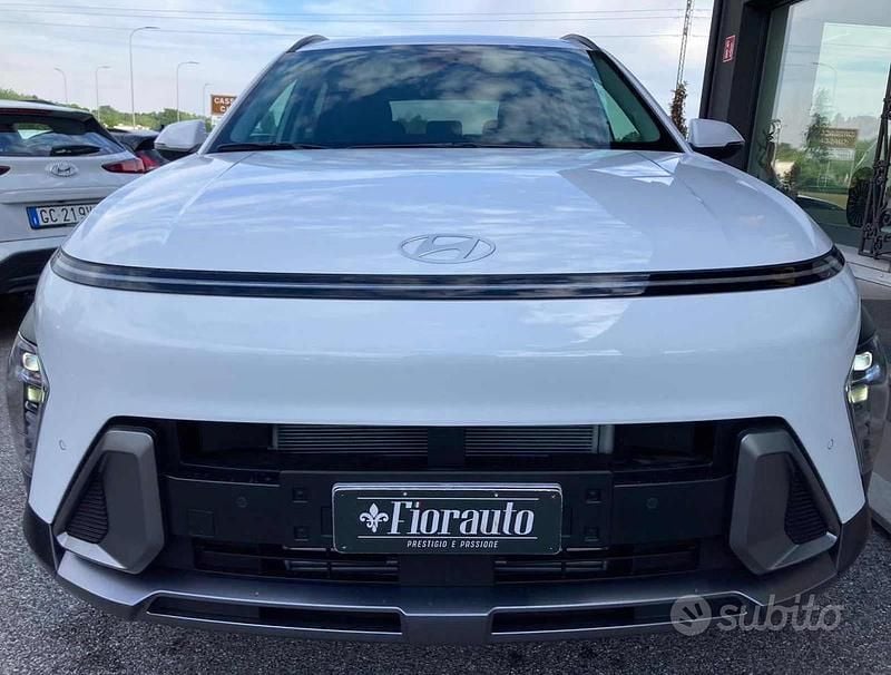 Nuova Hyundai Kona 100 CV (73 kW) 2025 Bianco SUV