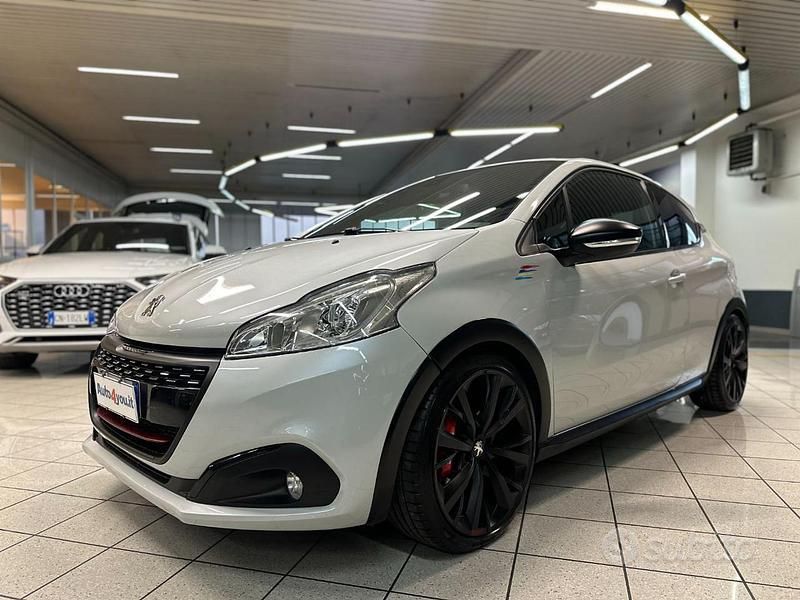 Usata Peugeot 208 GTi by Peugeot Sport 208 CV (152 kW) 2018 Bianco Utilitaria