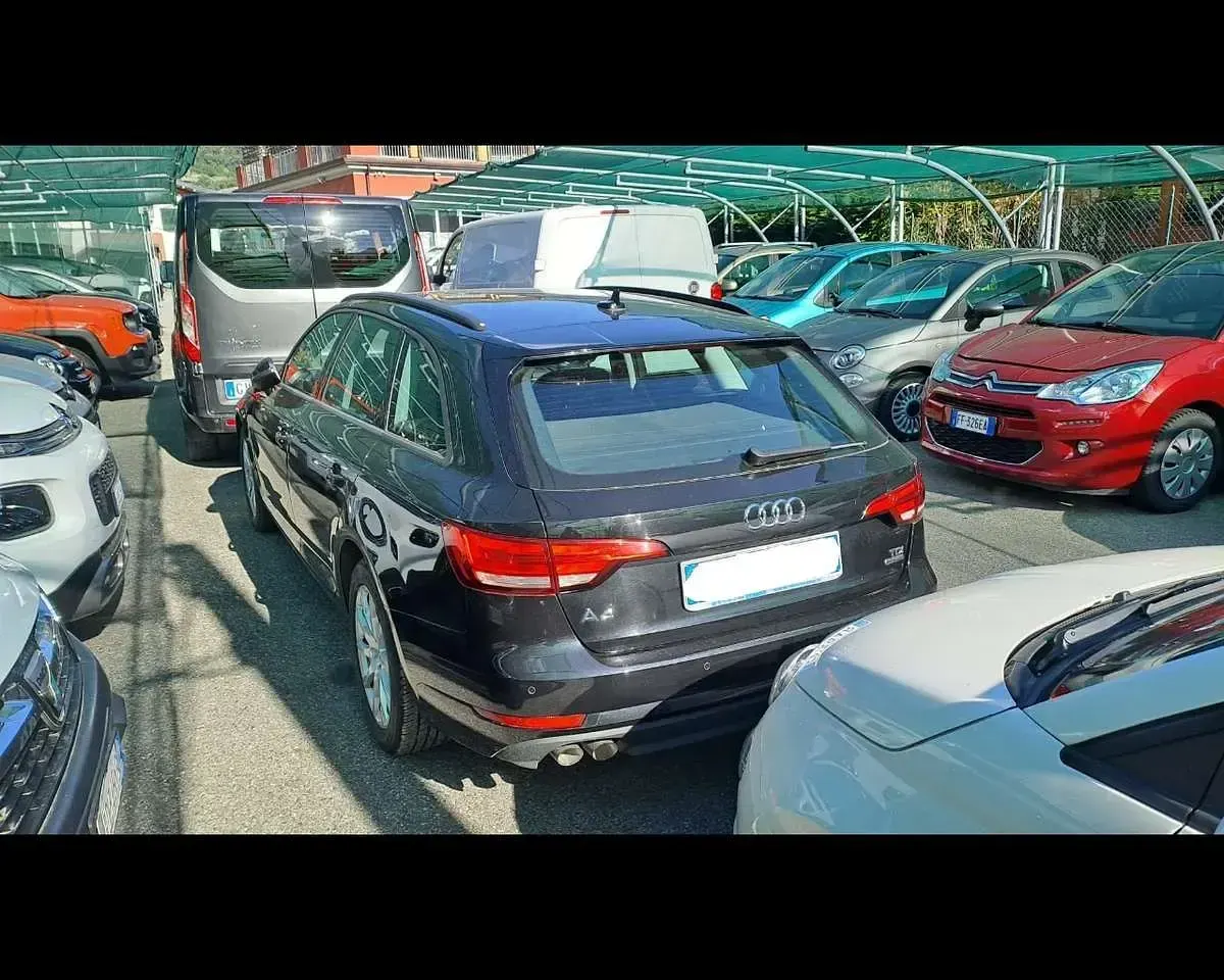 Usata Audi A4 Business 190 CV (139 kW) 2018 Nero Station wagon