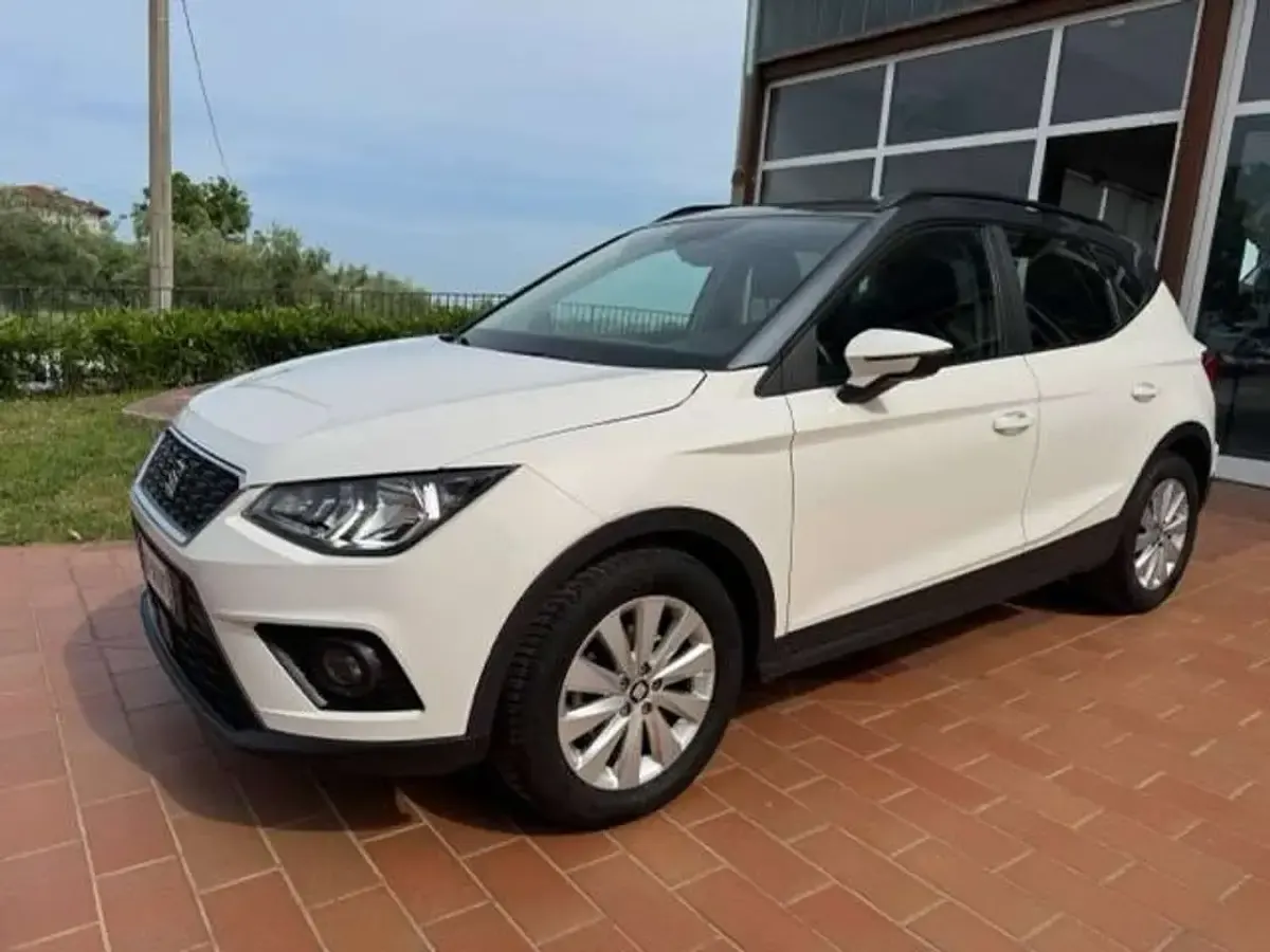 Usata Seat Arona Style 90 CV (66 kW) 2021 Bianco tetto nero SUV