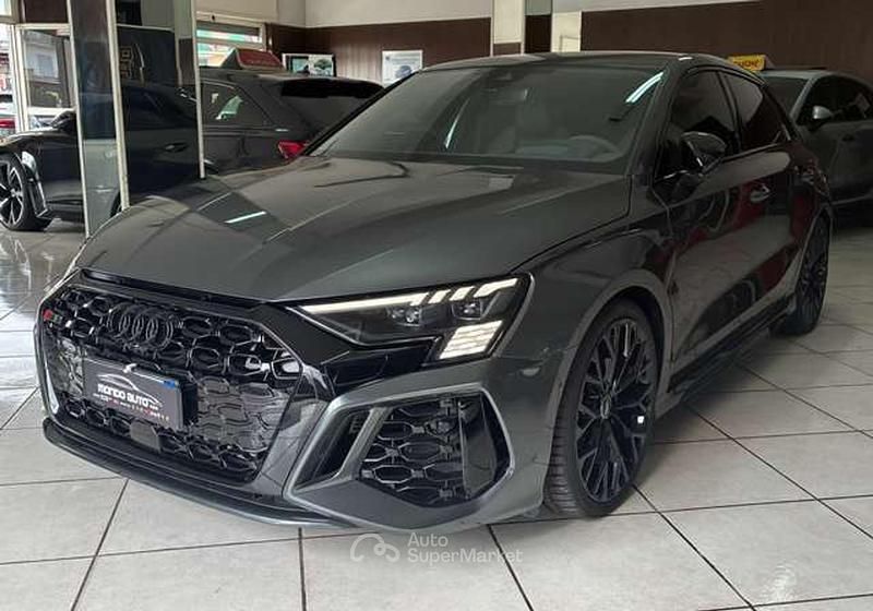 Usata Audi RS3 400 CV (294 kW) 2022 Gray Berlina