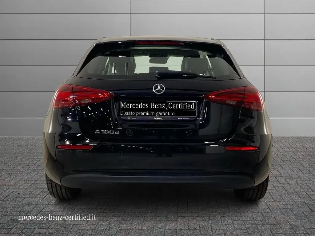 Usata Mercedes A180 Advanced 116 CV (85 kW) 2025 Nero Berlina