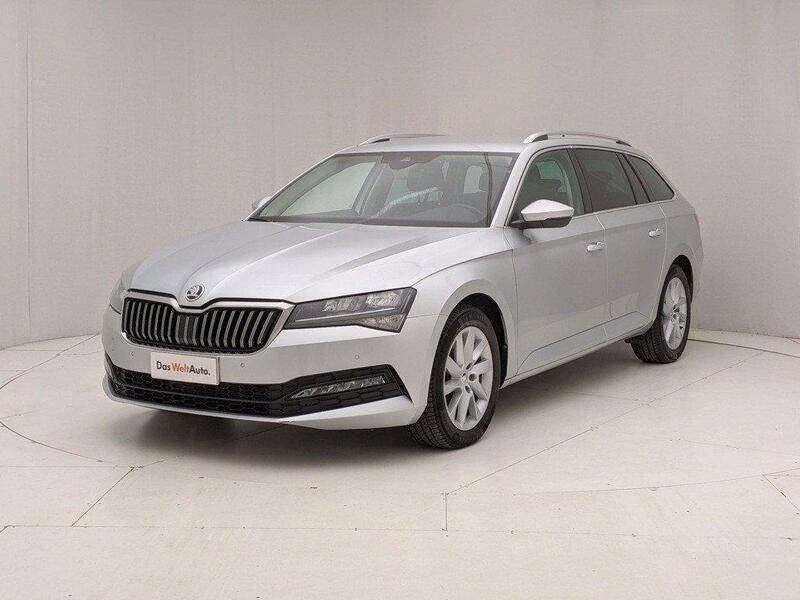 Usata Skoda Superb Executive 150 CV (110 kW) 2021 Grigio Station wagon