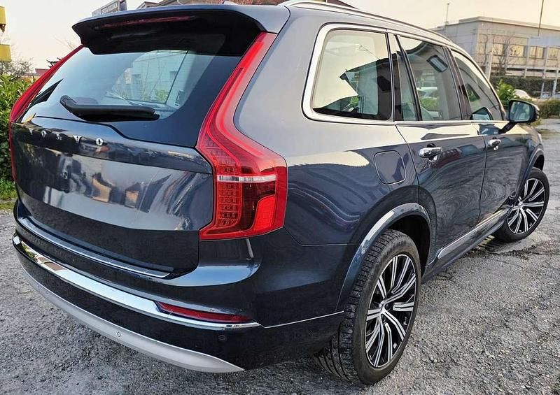 Usata Volvo XC90 310 CV (228 kW) 2022 Blu/azzurro SUV