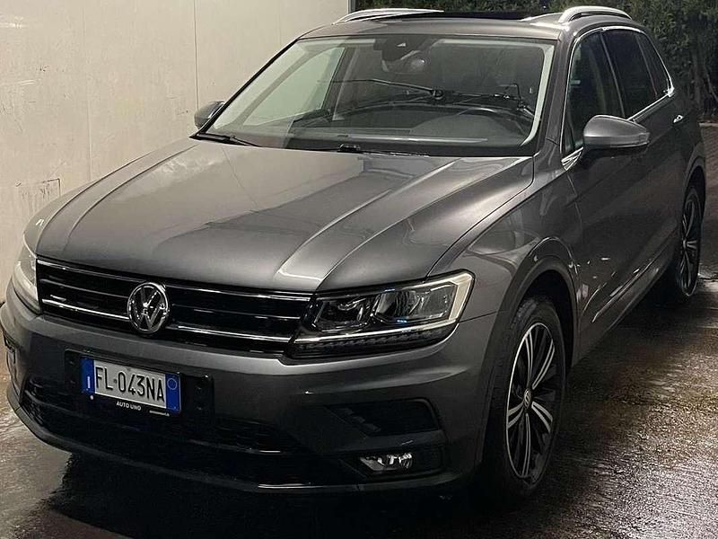 Usata VW Tiguan Business 116 CV (85 kW) 2017 Grigio SUV