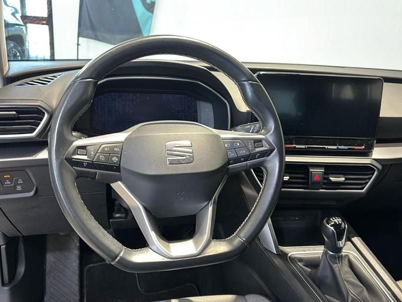 Usata Seat Leon Business 90 CV (66 kW) 2023 Bianco Berlina