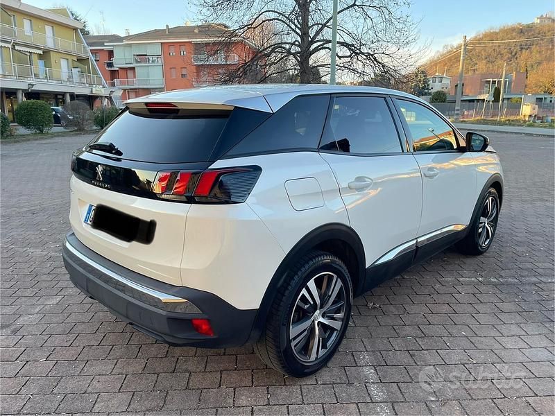 Usata Peugeot 3008 GTi 130 CV (95 kW) 2022 Bianco SUV