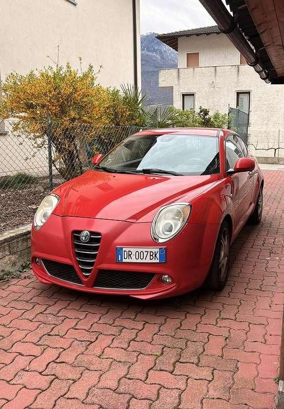 Usata Alfa Romeo MiTo Distinctive 155 CV (114 kW) 2010 Rosso Utilitaria