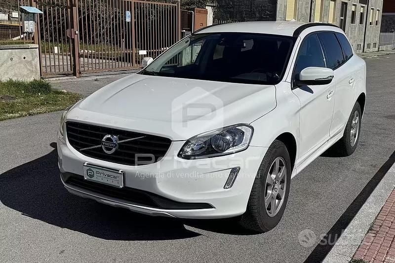 Usata Volvo XC60 Momentum 150 CV (110 kW) 2016 Bianco SUV