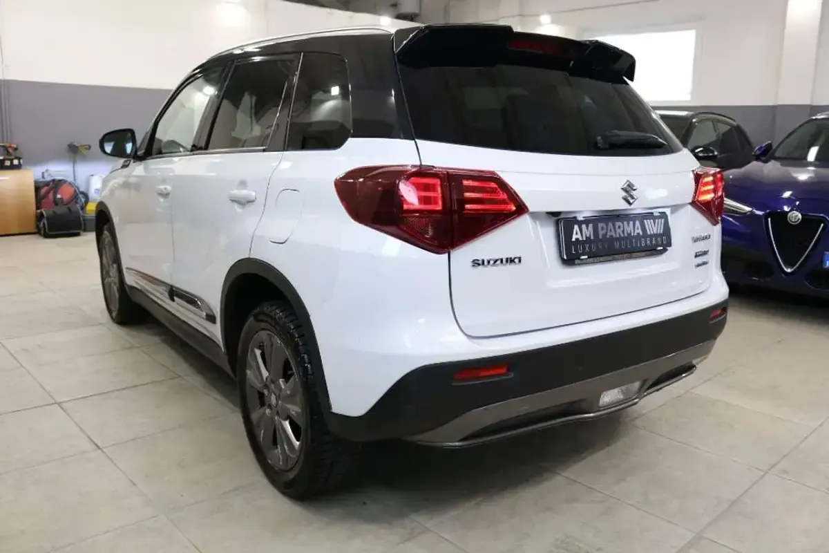 Usata Suzuki Vitara Cool 129 CV (94 kW) 2021 Bianco SUV