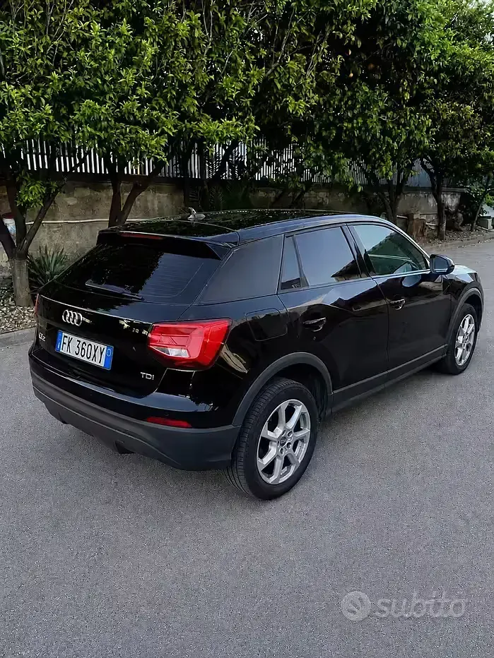 Usata Audi Q2 Business 116 CV (85 kW) 2017 Nero SUV