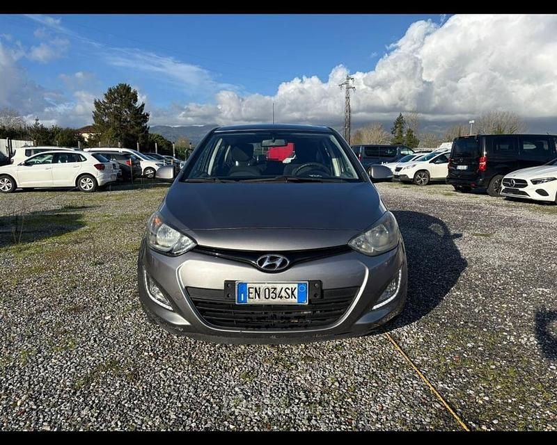 Usata Hyundai i20 Classic 75 CV (55 kW) 2012 Grigio Utilitaria