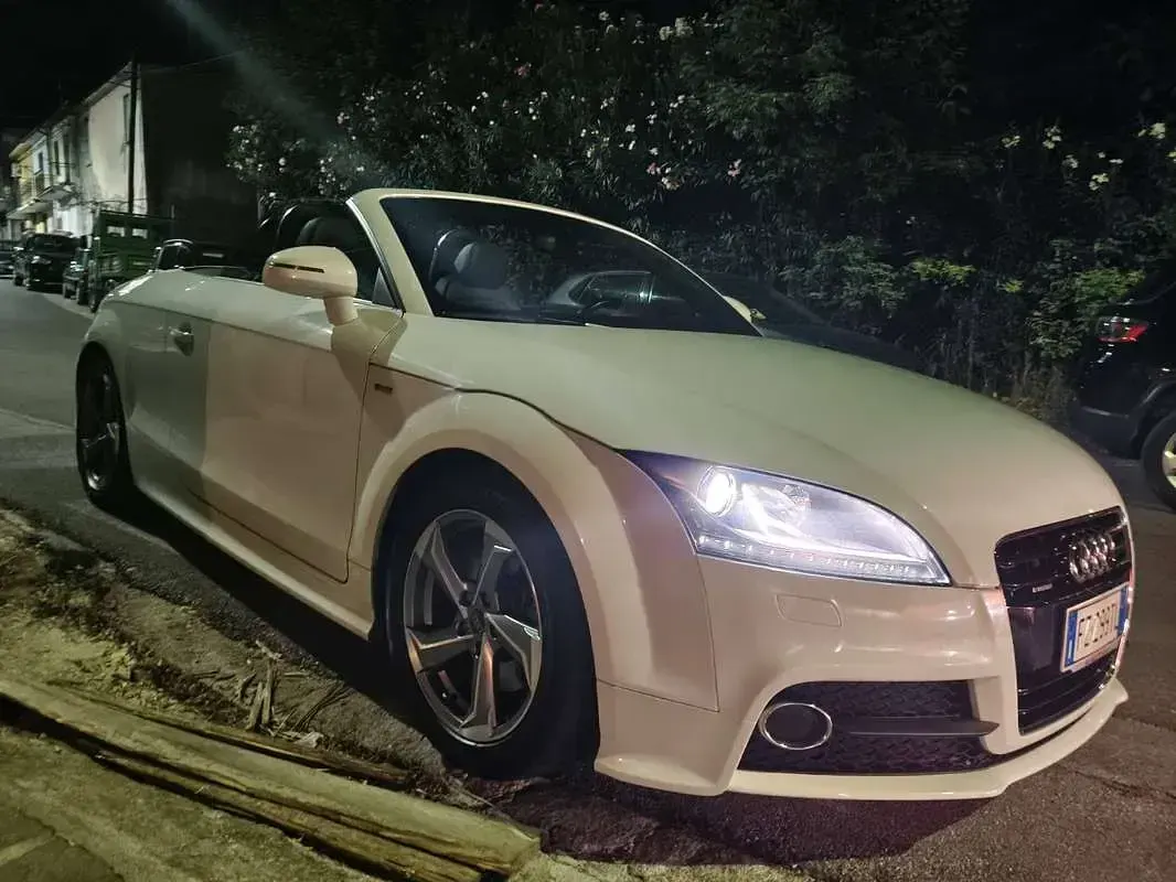 Usata Audi TT Roadster Advanced Plus 170 CV (125 kW) 2013 Bianco Cabrio
