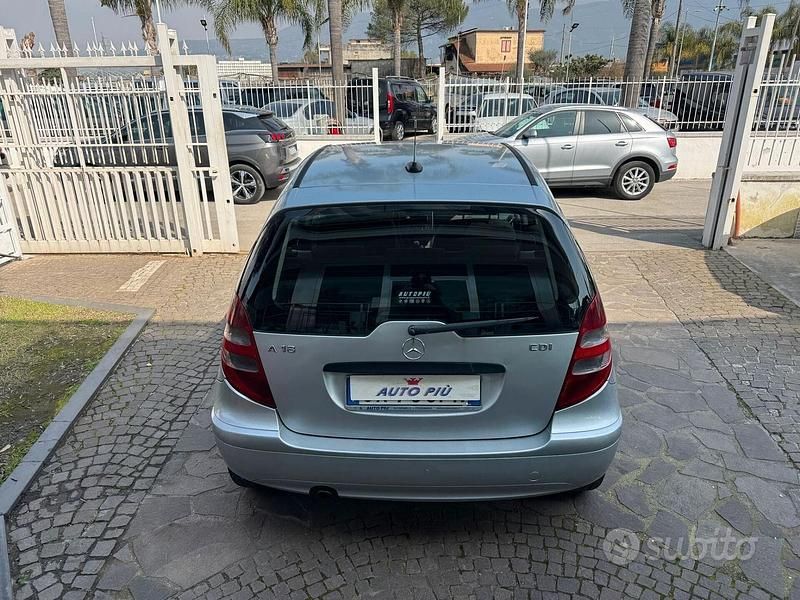 Occasion Mercedes A180 Classic 82 ch (60 kW) 2005 Gris Berline