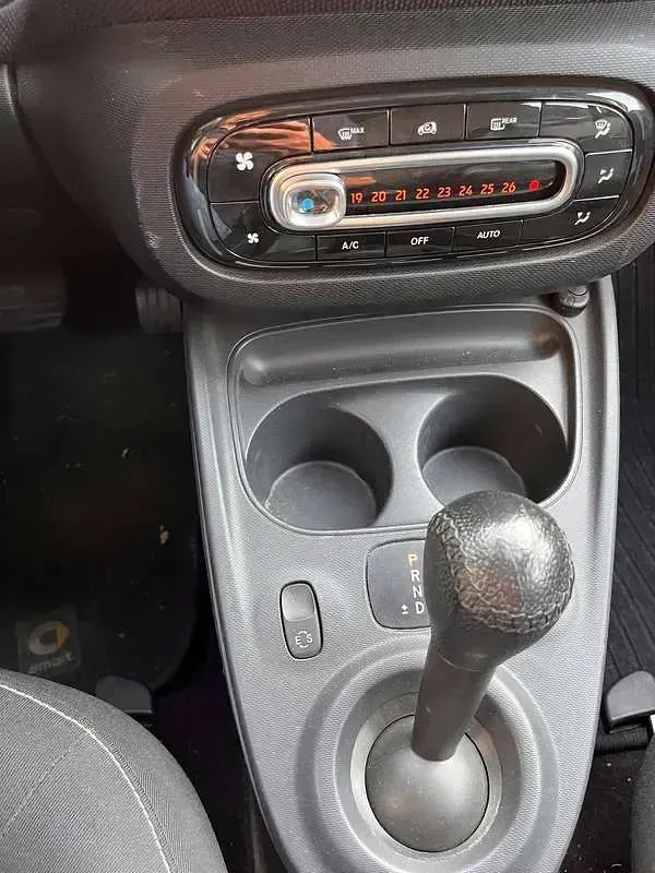 Usata Smart ForFour 84 CV (61 kW) 2017 Argento Utilitaria