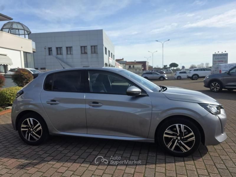 Usata Peugeot 208 Allure 101 CV (74 kW) 2021 Grigio Utilitaria