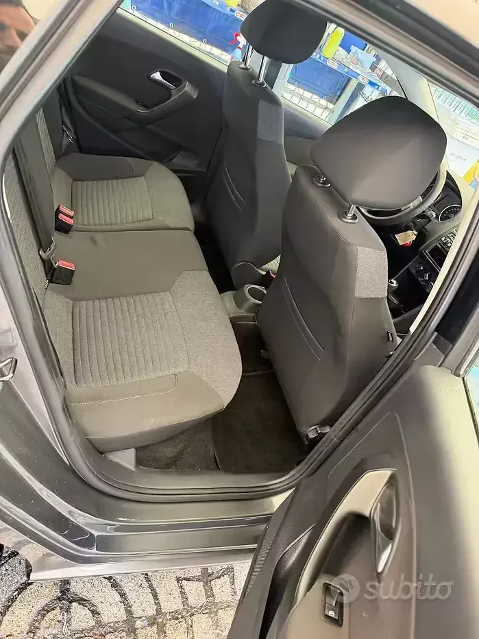 Usata VW Polo Comfortline 69 CV (50 kW) 2013 Grigio Utilitaria