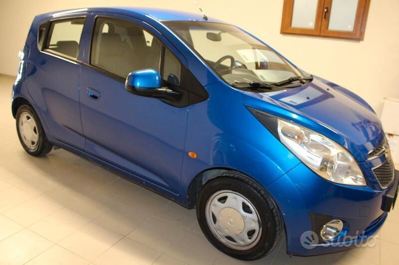 Usata Chevrolet Spark 68 CV (50 kW) 2011 Blu/azzurro Utilitaria