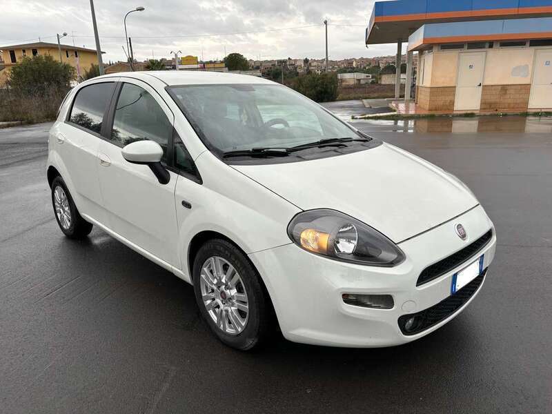 Usato 2012 Fiat Punto Evo 1.3 Diesel 95 CV (5.200 €)