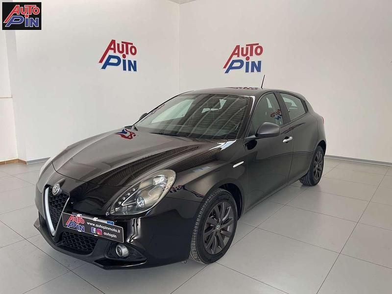 Nero Usata 2018 Alfa Romeo Giulietta Progression Tre volumi | 8990 € (Buon prezzo) - Immagine 1/4